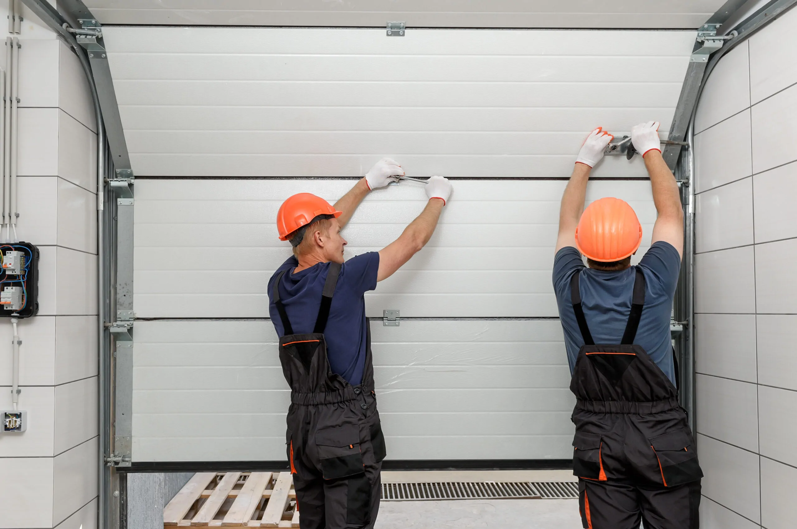 Emergency Garage Door Repair in Sunrise, FL – 24/7 Response