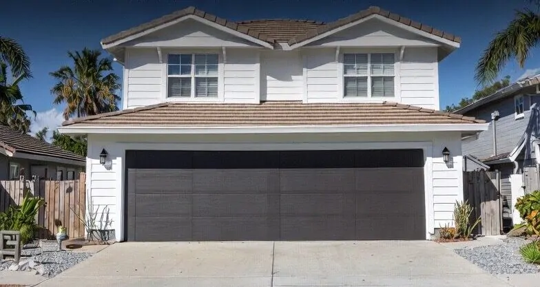 Hollywood Garage Door Services | A Plus Mega Garage Doors