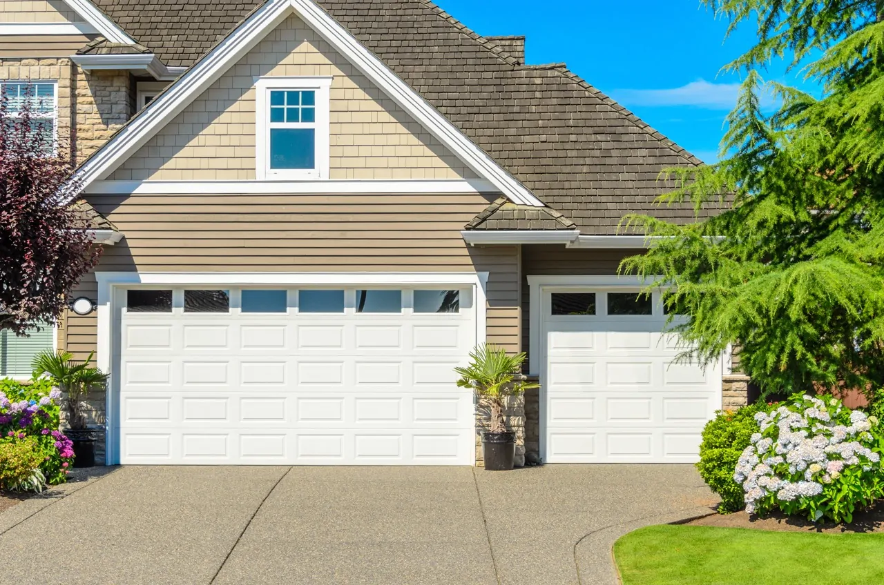 Garage Door Replacement in Plantation | A Plus Mega Garage Doors